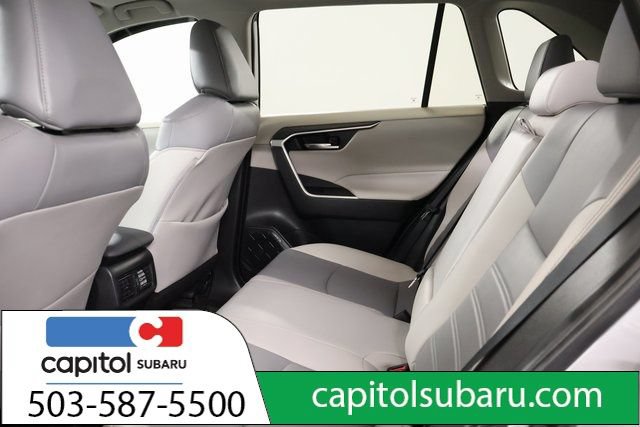 Used 2022 Toyota RAV4 XLE Premium AWD/4WD image 30