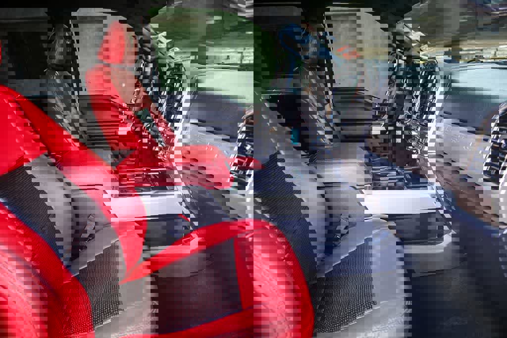 Used 2022 Ford F250 Lariat w/ Tremor Off-Road Package image 18