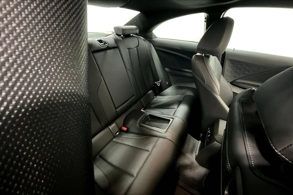 New 2025 BMW 230i Coupe w/ Convenience Package RWD image 9
