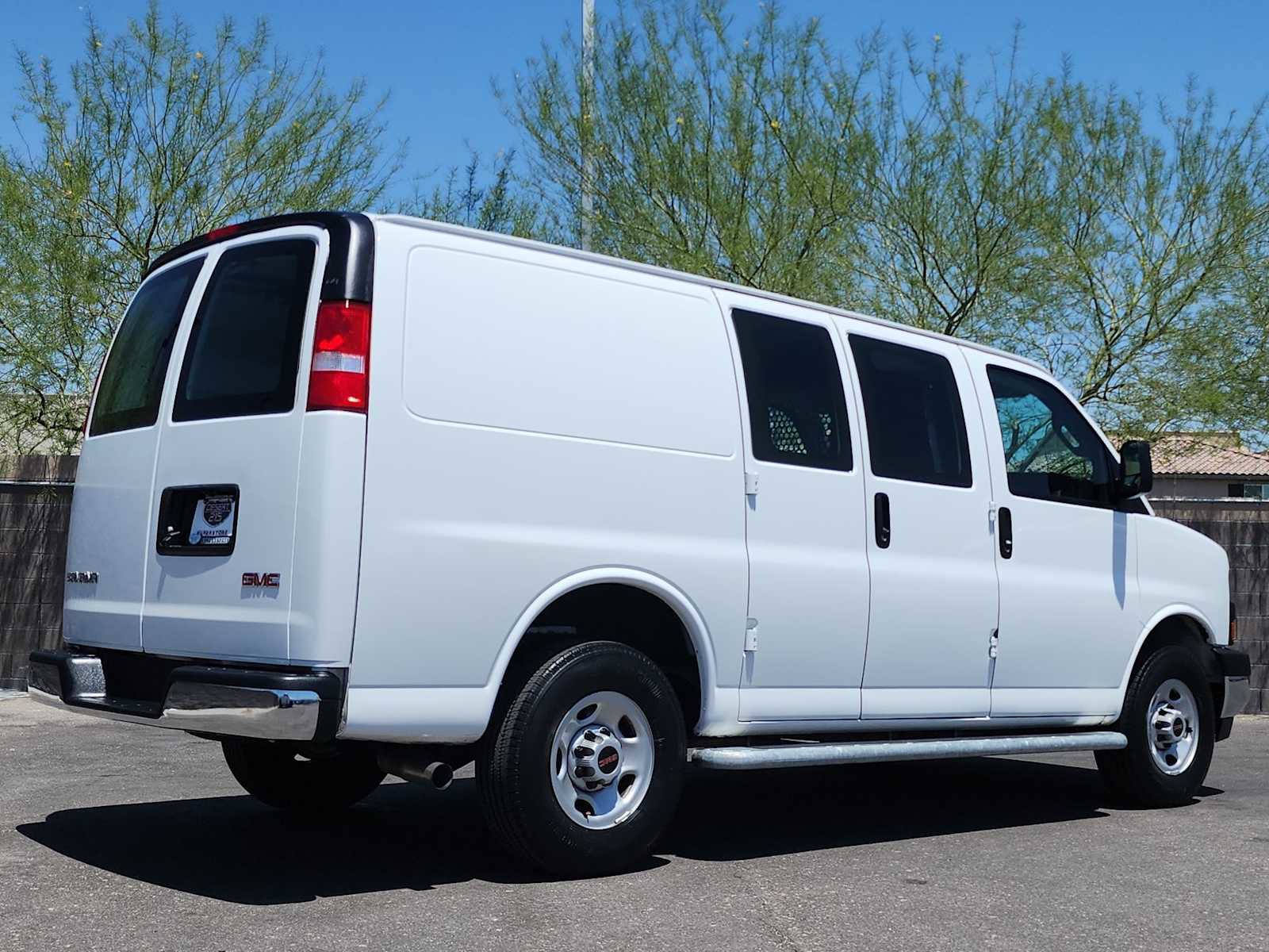 Used 2024 GMC Savana 2500 w/ Driver Convenience Package RWD image 8