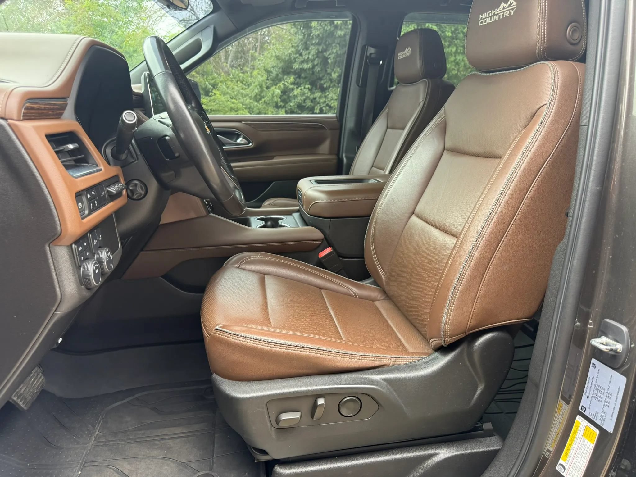 Used 2021 Chevrolet Tahoe High Country AWD/4WD image 19
