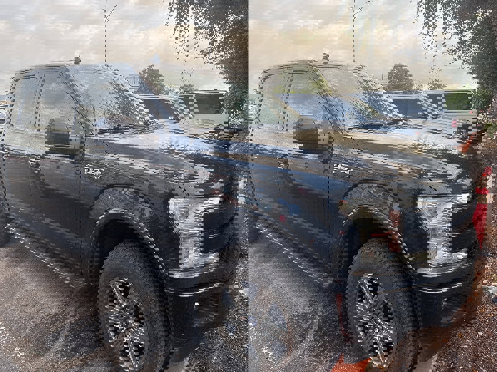 Used 2018 Ford F150 Lariat w/ Equipment Group 502A Luxury image 5