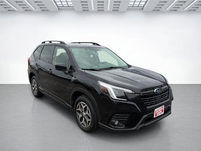 Used 2024 Subaru Forester Premium AWD/4WD image 2