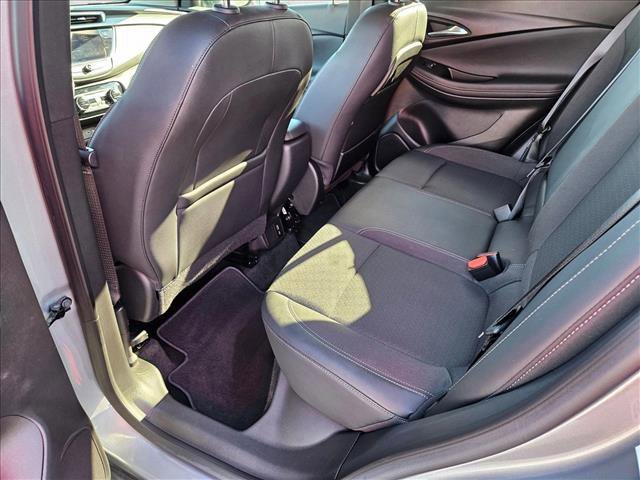 Used 2023 Buick Encore GX Select image 17