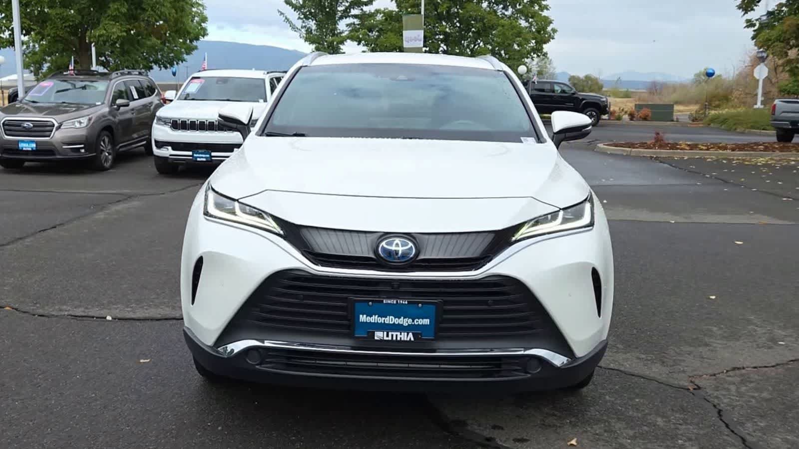 Used 2021 Toyota Venza Limited w/ Advanced Technology Package AWD/4WD image 3