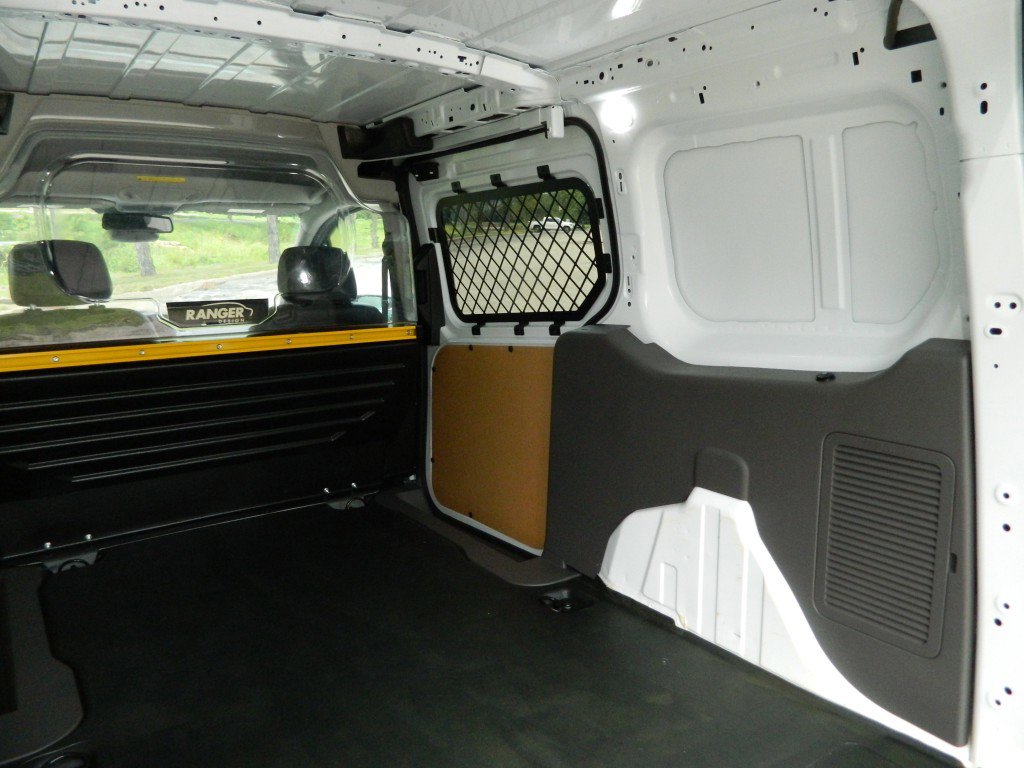 Used 2022 Ford Transit Connect XL image 11