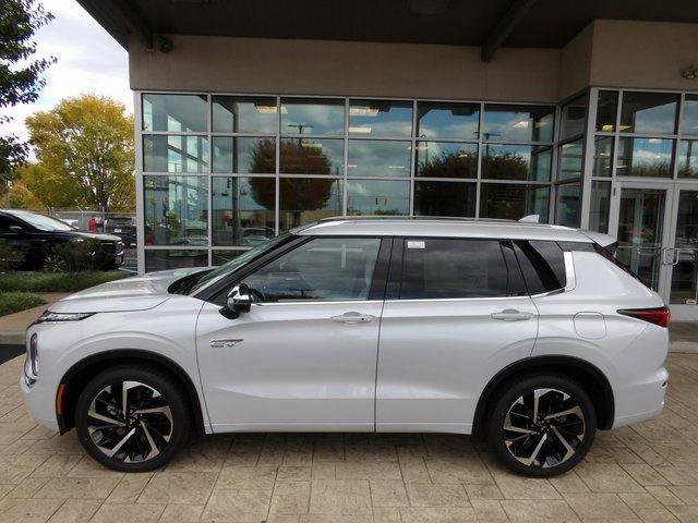 New 2025 Mitsubishi Outlander SEL image 4