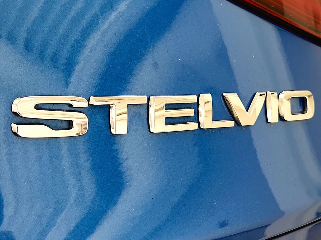Used 2018 Alfa Romeo Stelvio Ti Sport AWD/4WD image 33