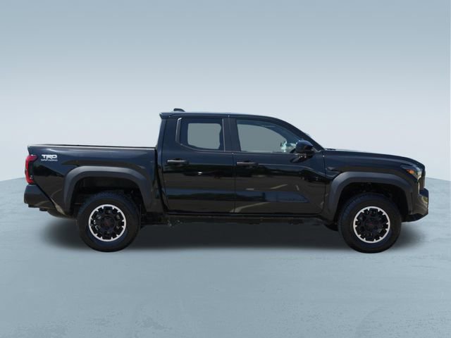 Used 2024 Toyota Tacoma TRD Off-Road AWD/4WD image 10