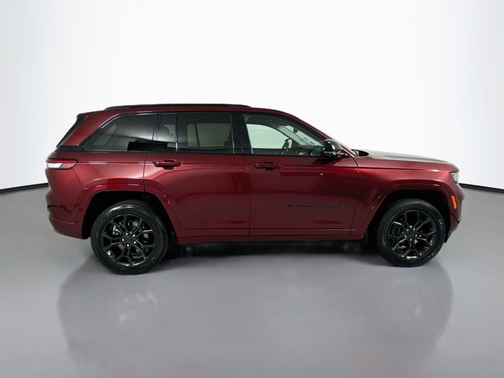 Used 2023 Jeep Grand Cherokee 30th Anniversary AWD/4WD image 9