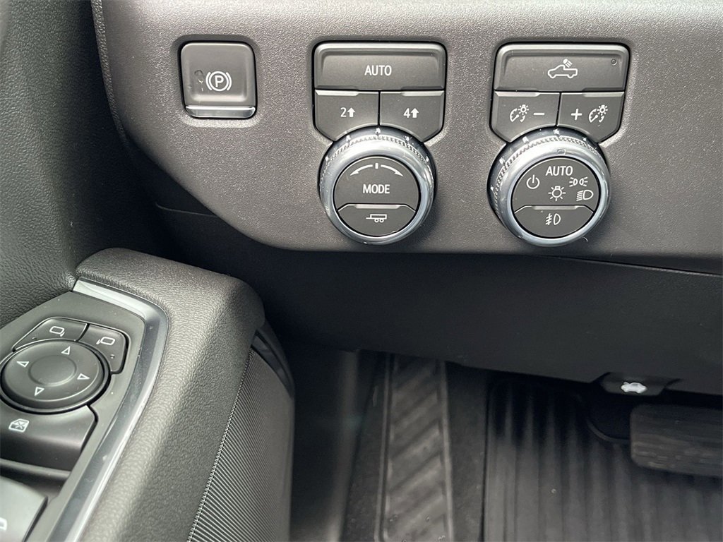 New 2026 GMC Sierra 1500 Elevation image 18