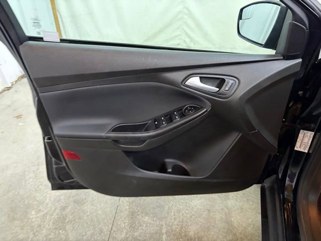 Used 2016 Ford Focus SE image 27