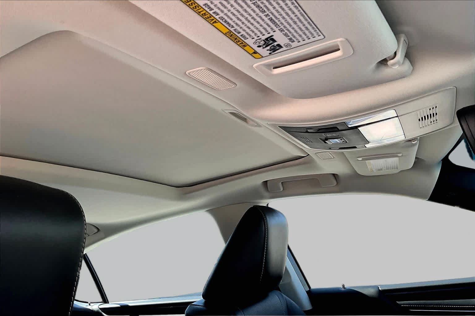 Used 2022 Lexus ES 300h w/ Accessory Package FWD image 13