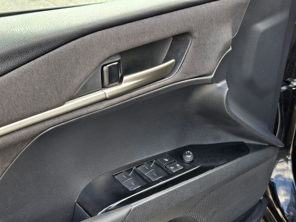 Used 2025 Toyota Camry LE image 14