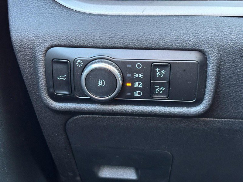 Used 2023 Ford Explorer XLT w/ Equipment Group 202A image 19