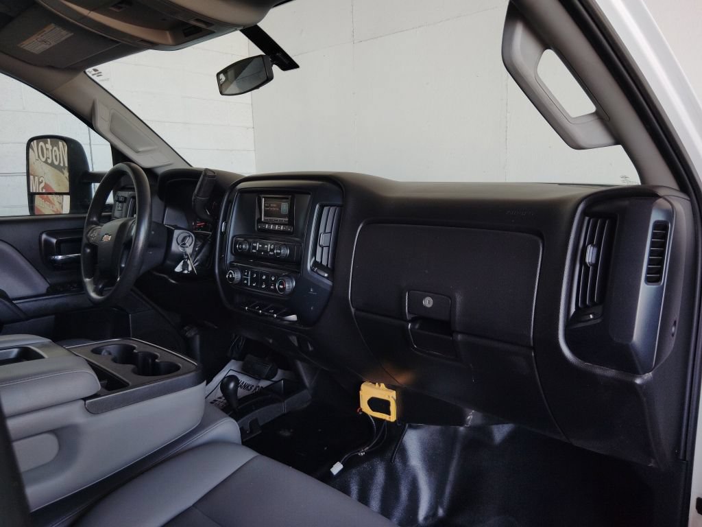 Used 2015 Chevrolet Silverado 3500 W/T AWD/4WD image 10