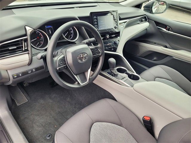 Used 2024 Toyota Camry LE image 7