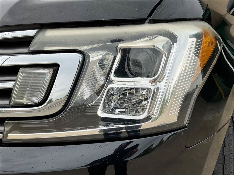 Used 2018 Ford Expedition Max XLT w/ Equipment Group 202A AWD/4WD image 18
