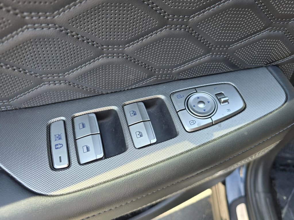 Used 2020 Hyundai Palisade Limited image 24