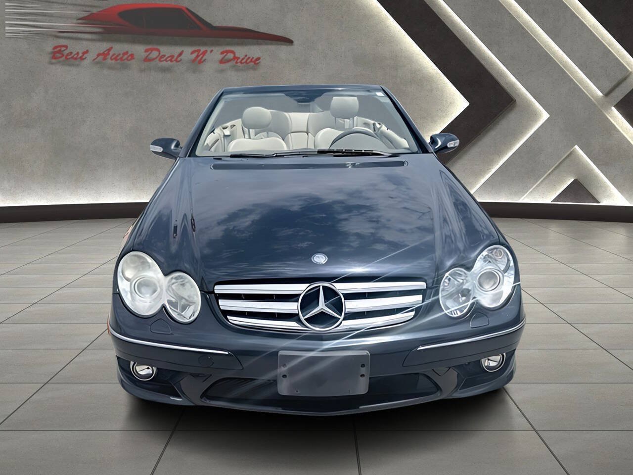 Used 2008 Mercedes-Benz CLK 350 Cabriolet w/ P2 Pkg image 2