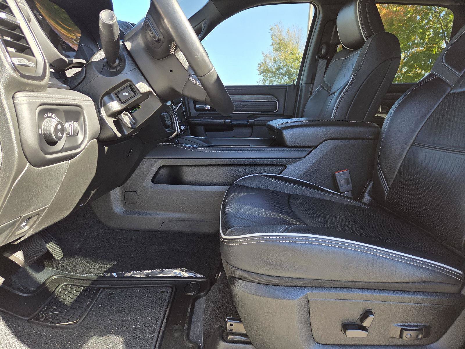 Used 2025 RAM 2500 Limited AWD/4WD image 26