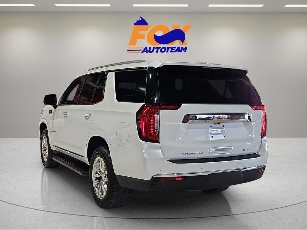 Used 2023 GMC Yukon SLT w/ SLT Luxury Package image 3