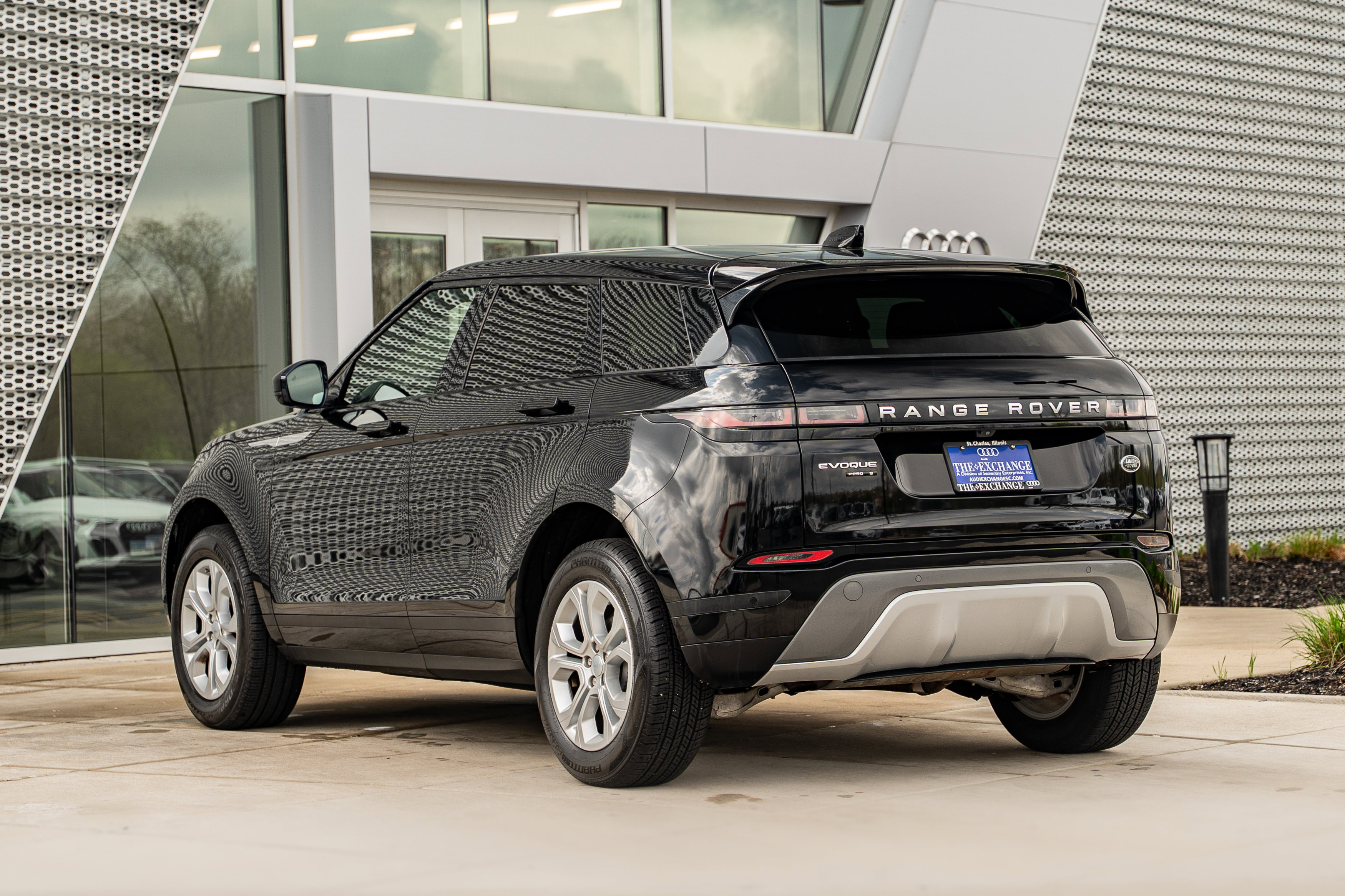Used 2020 Land Rover Range Rover Evoque S image 5