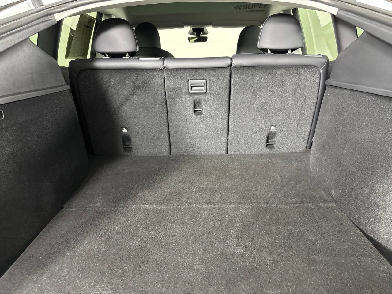 Used 2025 Tesla Model Y Long Range RWD image 17