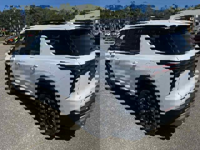 New 2026 Chevrolet Traverse Z71 w/ Driver Confidence Package image 17