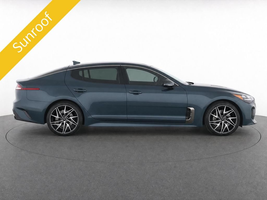 Certified 2022 Kia Stinger GT-Line w/ Sun & Sound Package AWD/4WD image 9
