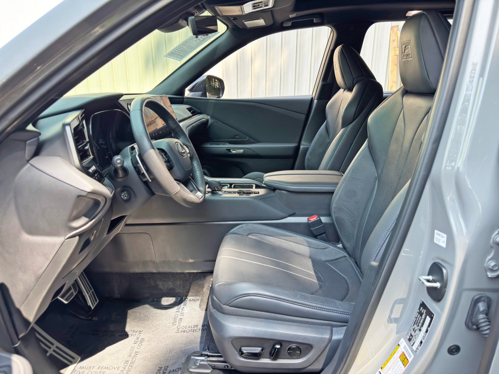 Used 2024 Lexus TX 500h AWD w/ Technology Package image 17