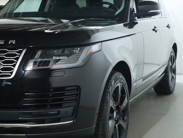 Used 2020 Land Rover Range Rover HSE image 4