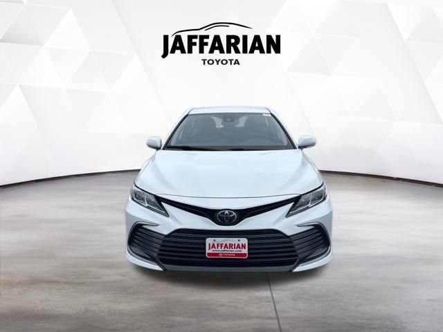 Certified 2022 Toyota Camry LE image 2