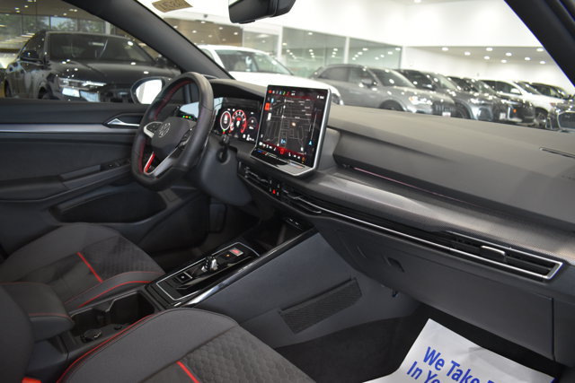 Used 2025 Volkswagen GTI SE FWD image 25