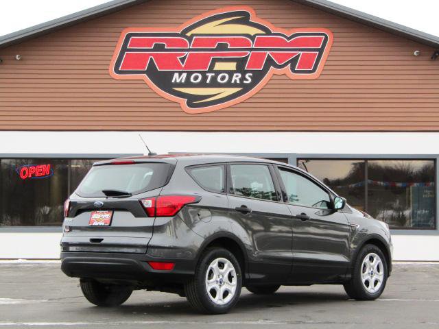 Used 2019 Ford Escape S image 5