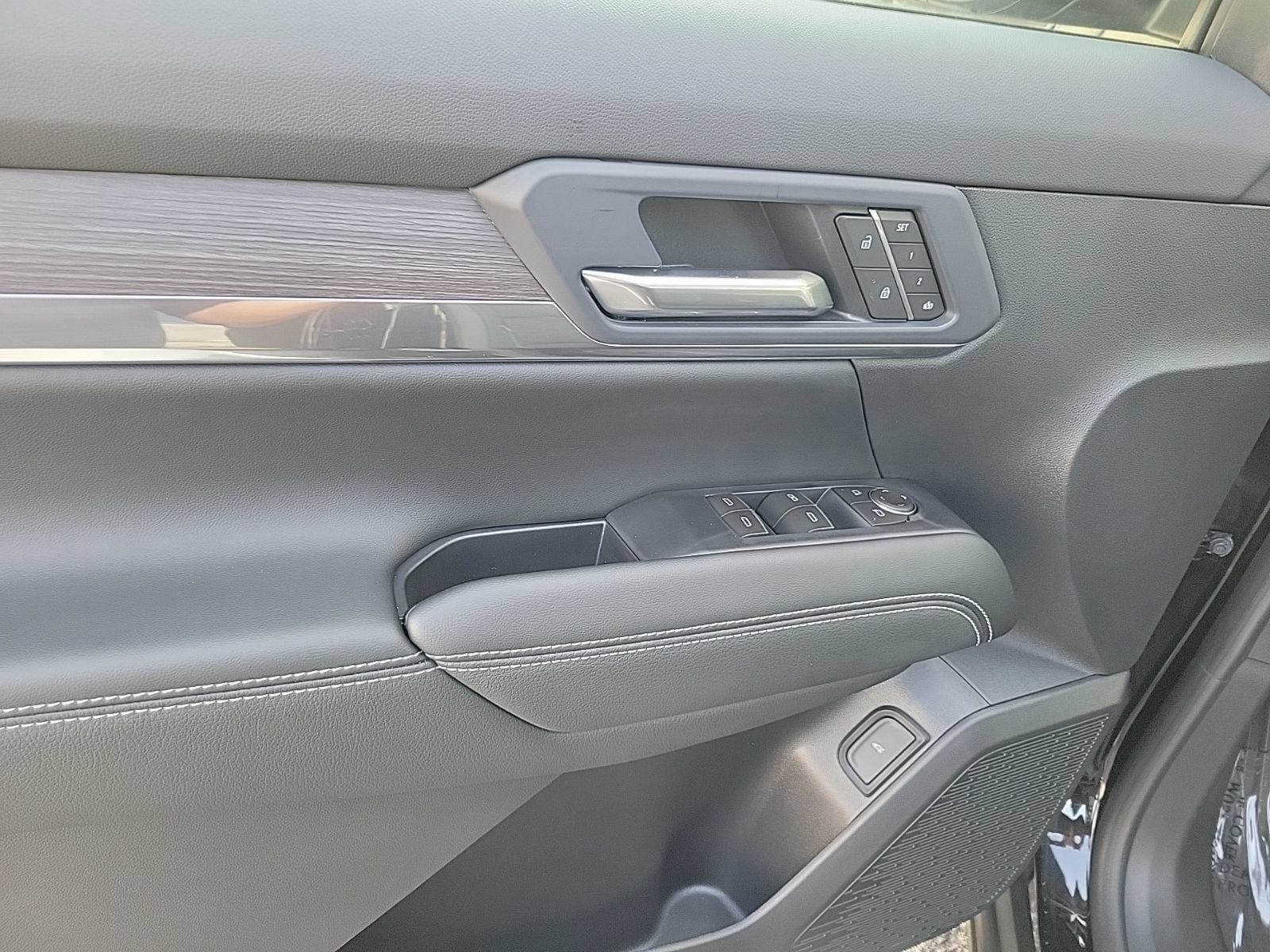 New 2026 GMC Terrain Denali AWD/4WD image 15