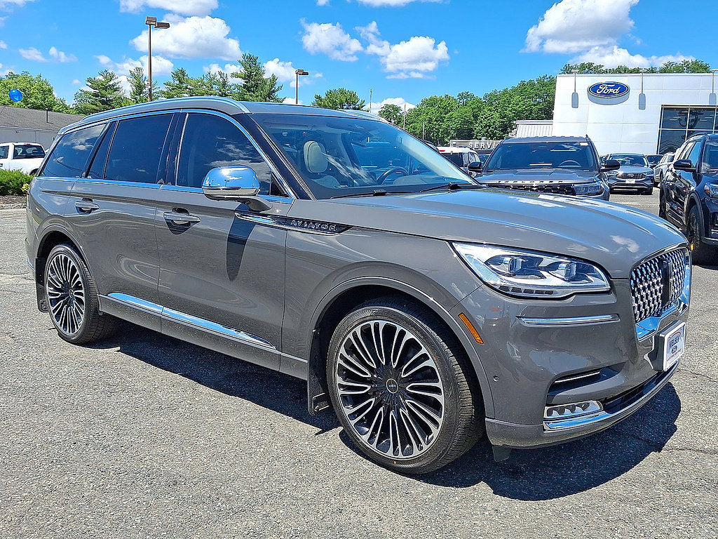 Used 2021 Lincoln Aviator Black Label w/ Dynamic Handling Package AWD/4WD image 25