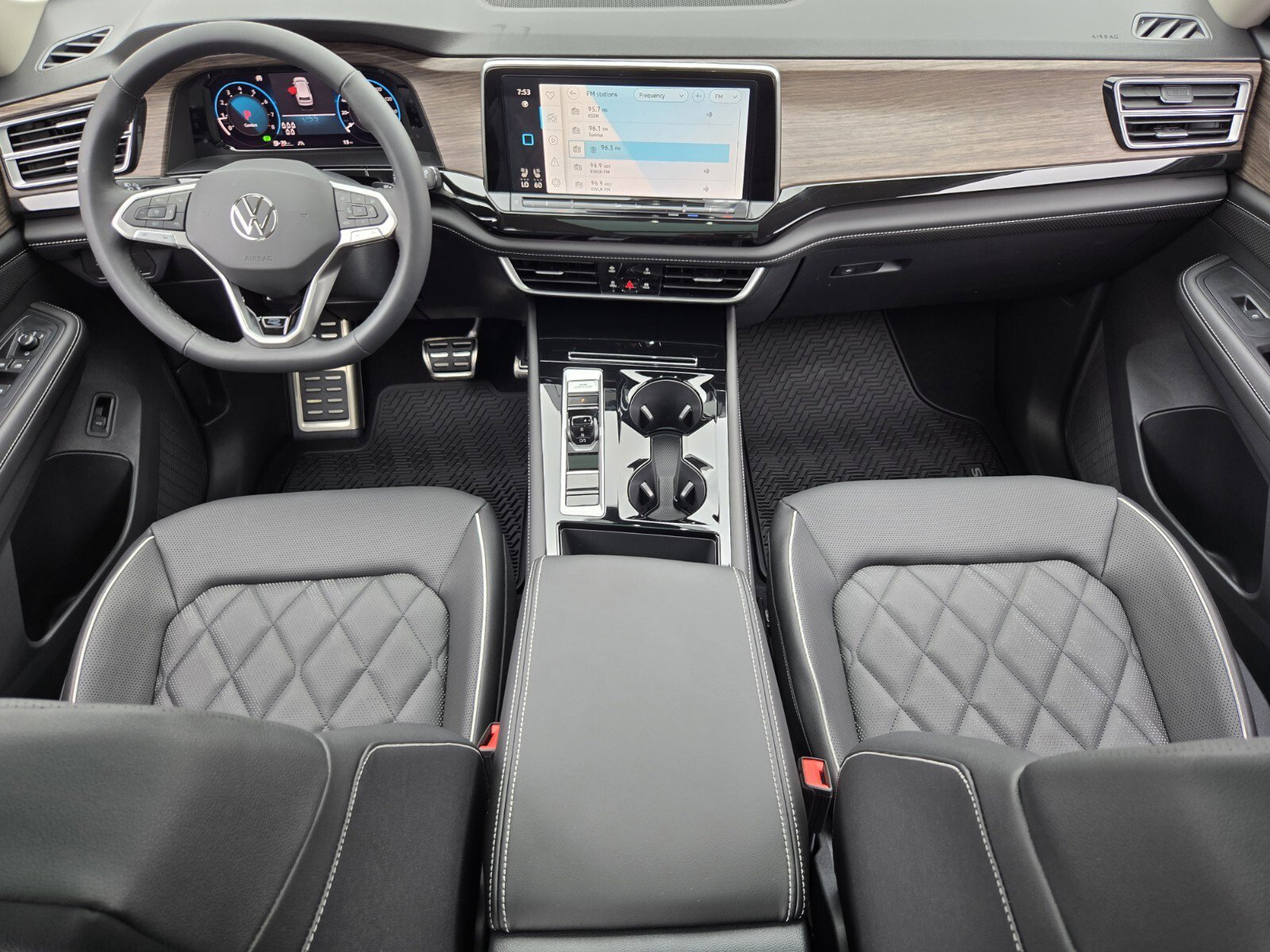 New 2026 Volkswagen Atlas SEL Premium R-Line image 9
