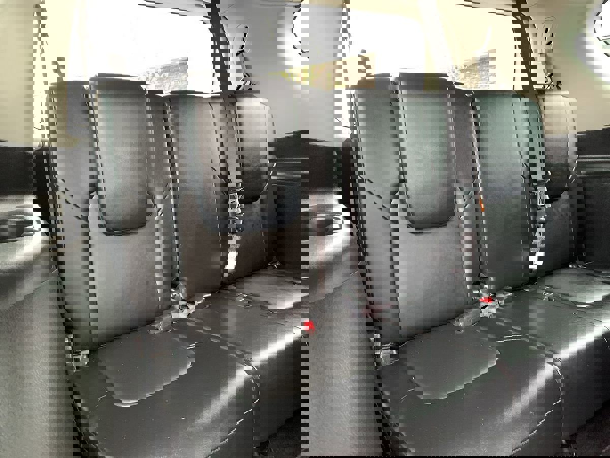 Used 2023 Nissan Armada SV image 31