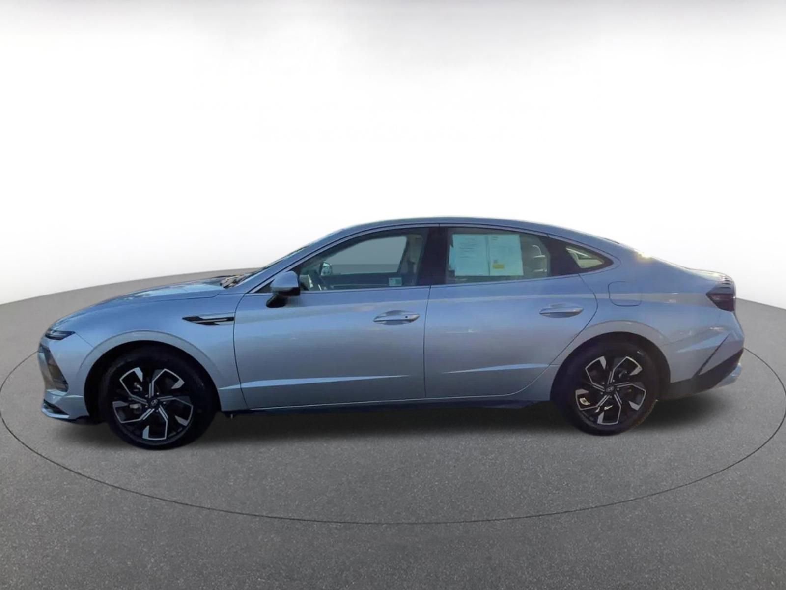 Used 2025 Hyundai Sonata SEL image 9