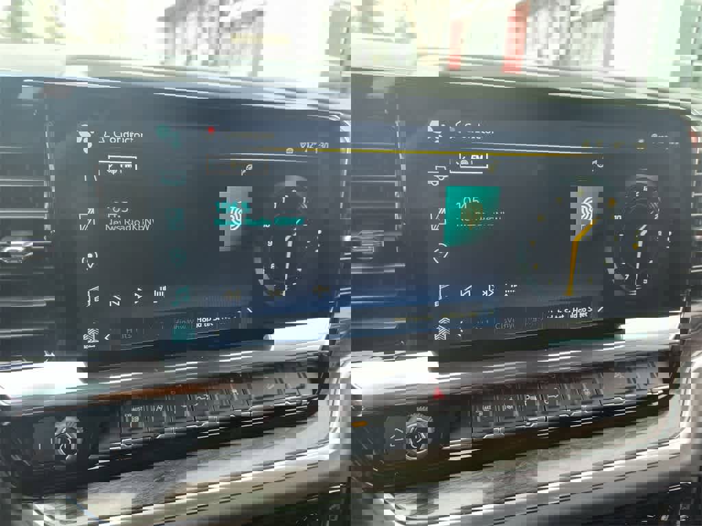 Used 2025 Chevrolet Silverado 3500 LTZ w/ LTZ Plus Package image 16