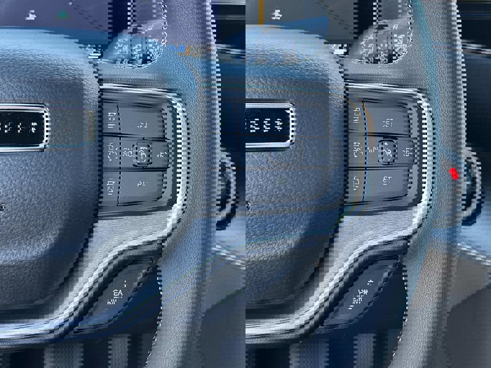 New 2025 Jeep Wagoneer 4WD image 30