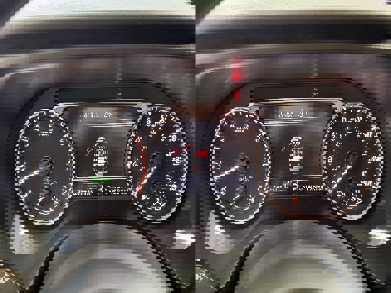 Used 2024 Nissan Rogue SV image 19