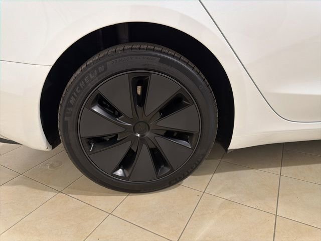 Used 2025 Tesla Model 3 Long Range RWD image 32