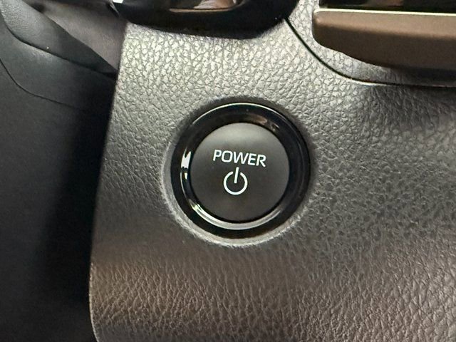 Used 2025 Toyota Camry XSE FWD image 15