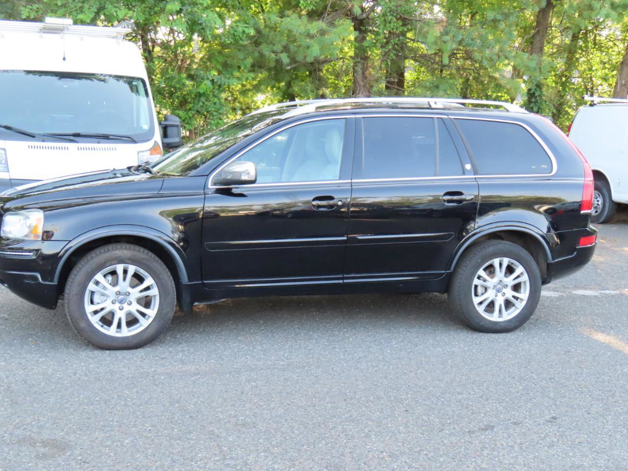 Used 2013 Volvo XC90 3.2 AWD/4WD image 2
