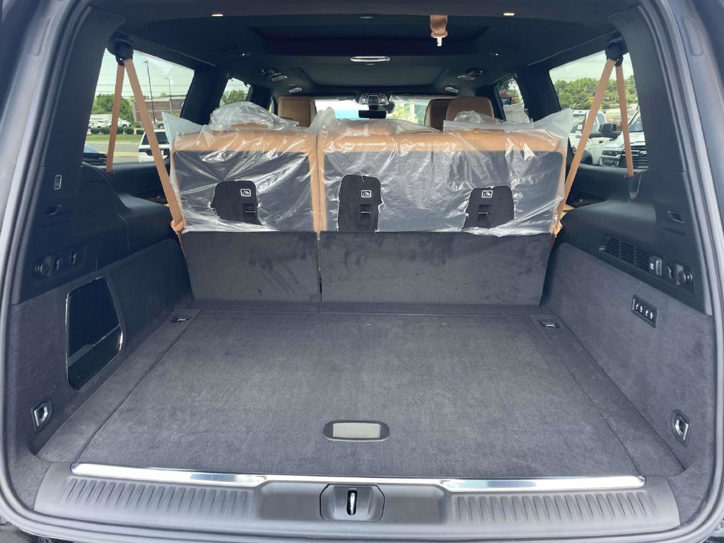 New 2026 Jeep Grand Wagoneer L Summit AWD/4WD image 42