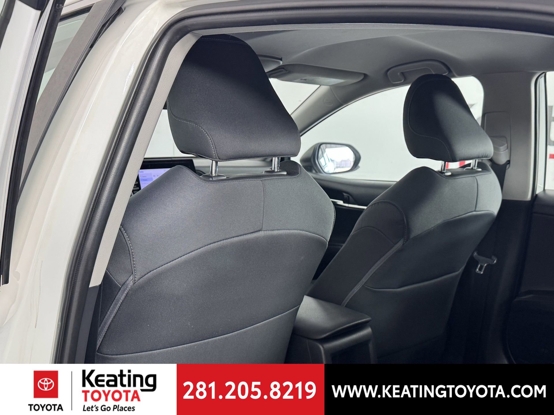 Used 2021 Toyota Camry LE image 16