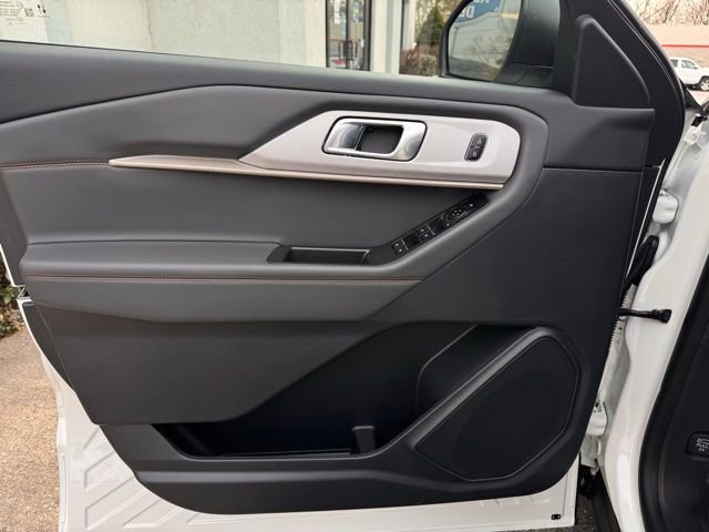 New 2026 Ford Explorer Active w/ Active Comfort Package AWD/4WD image 19