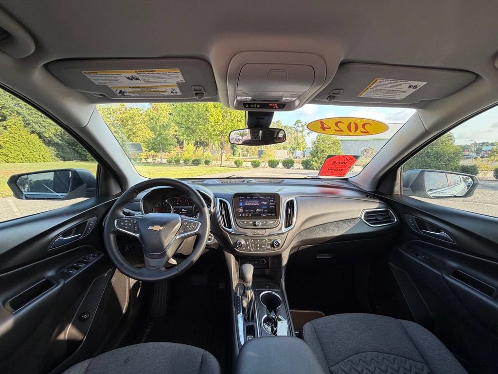 Used 2024 Chevrolet Equinox LT FWD image 26